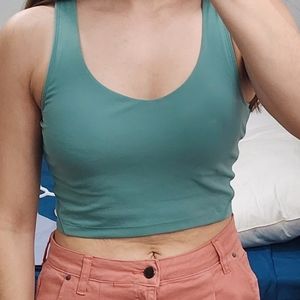 ⭐️5/$25Yogalicious Spirts Workout Crop Top